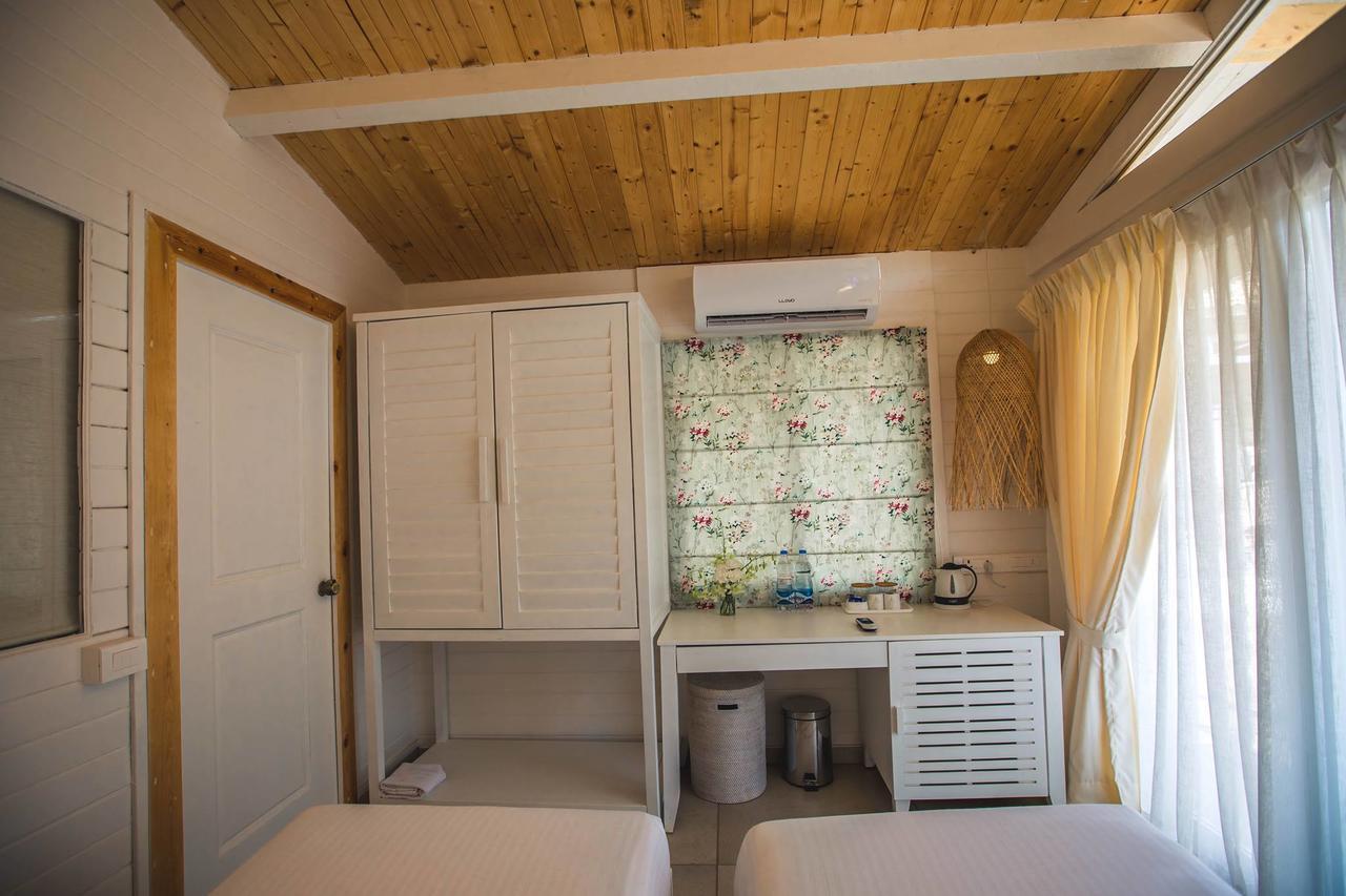 The White Resort Agonda Bagian luar foto