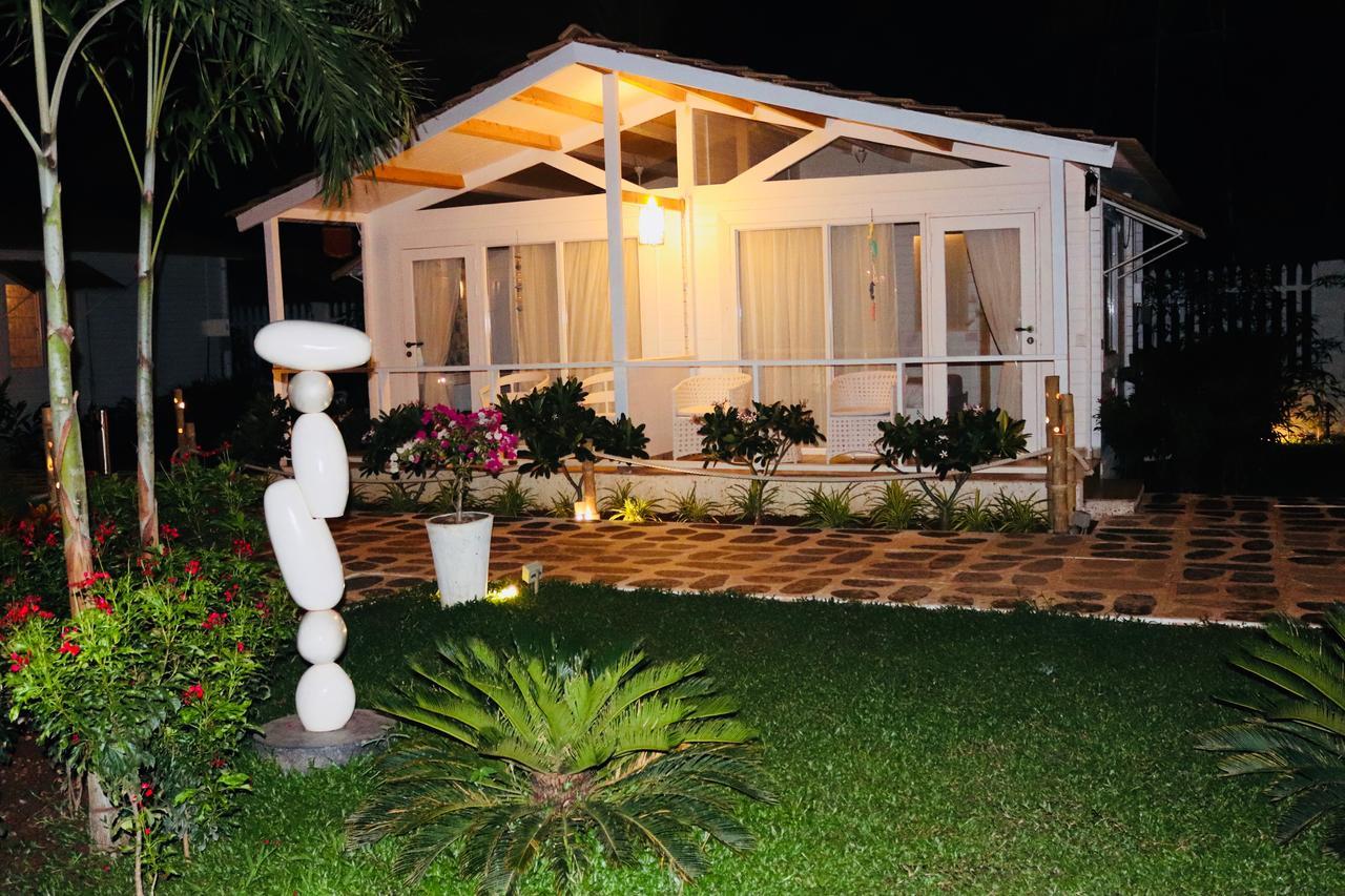 The White Resort Agonda Bagian luar foto