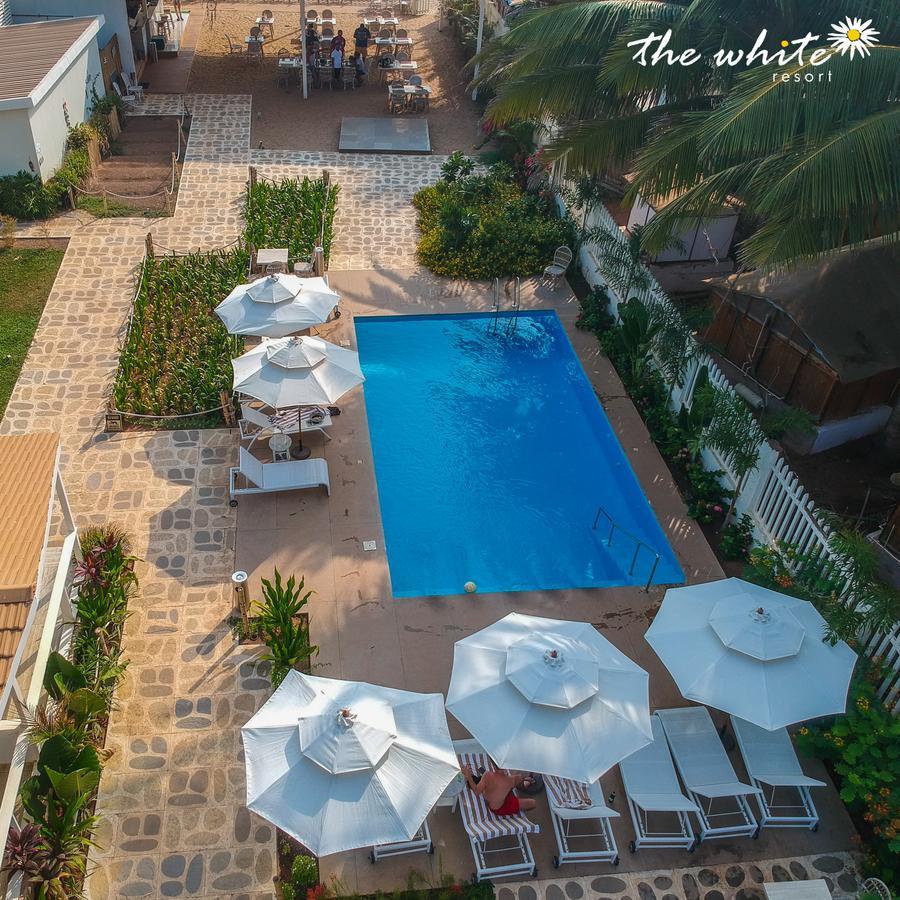 The White Resort Agonda Bagian luar foto