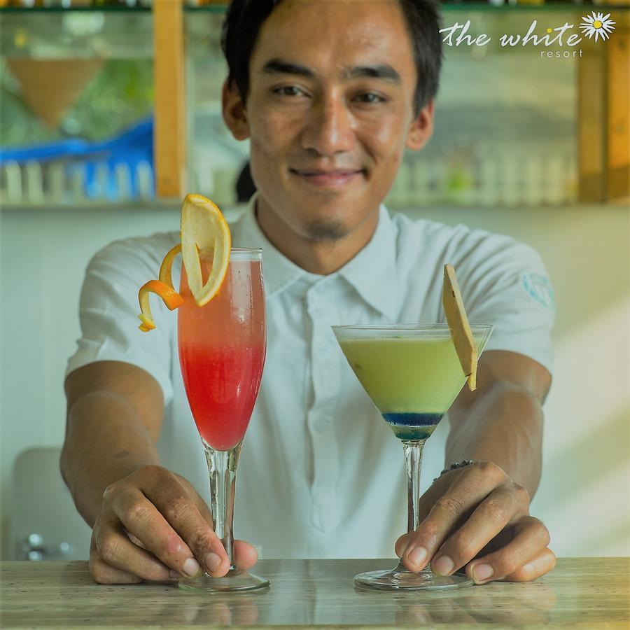 The White Resort Agonda Bagian luar foto